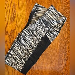 Aerie Chill Play Move Leggings w/ Pockets